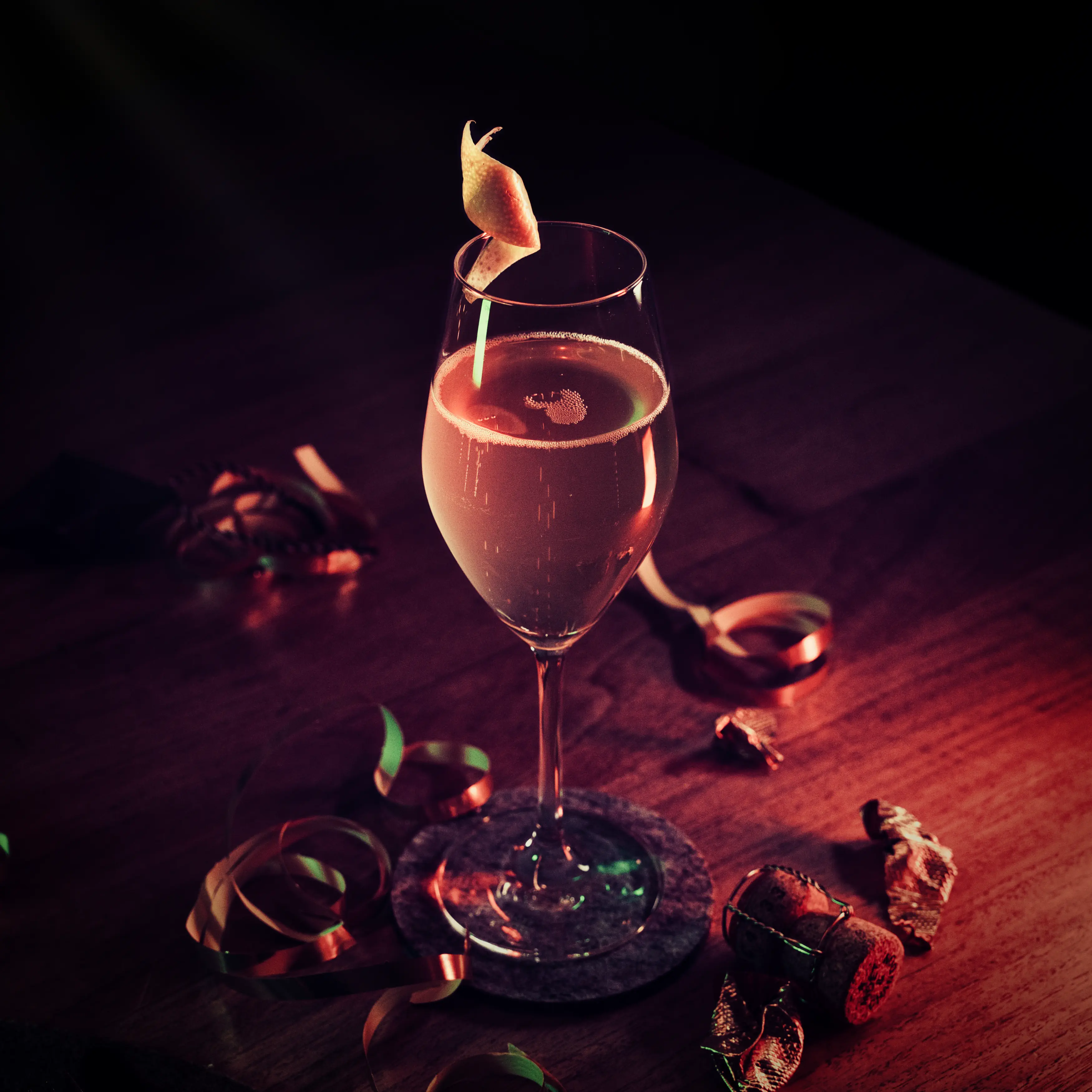 gin-cocktail-french-75-gingingin-casual-friday-club-vjp06428.webp